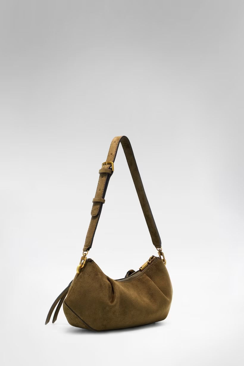 Mala GUESS